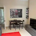 Beautiful 2 Bedroom Apartment- Prime Location, Aberdeen Centre